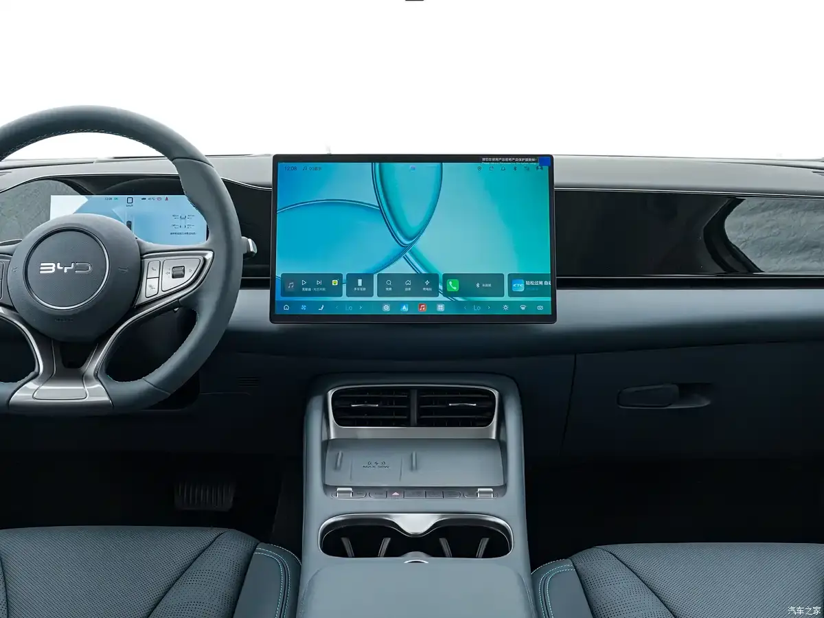 BYD Seal 06 interior with 15.6-inch rotating central touchscreen