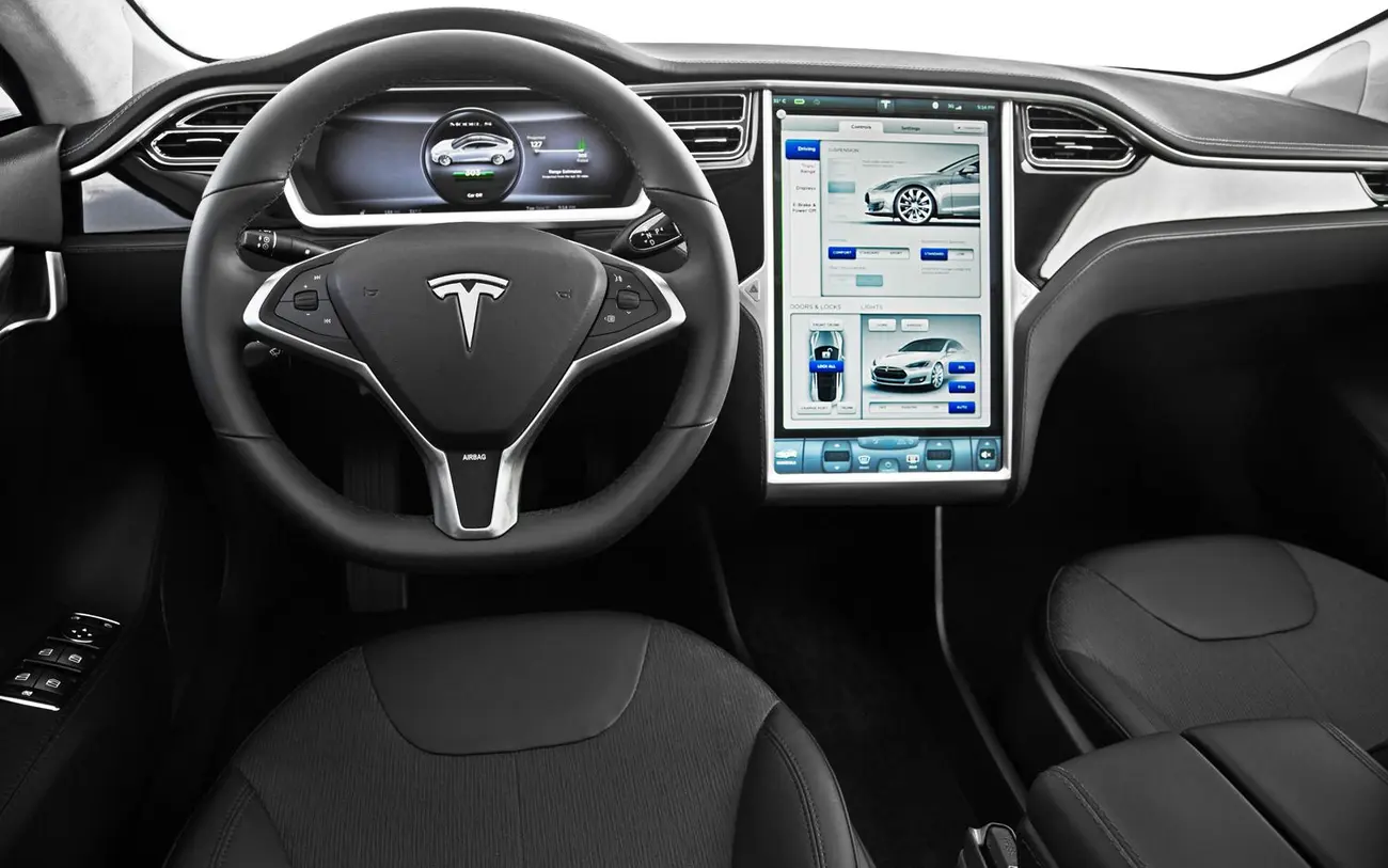 Tesla Model S interior with the 17-inch central touchscreen