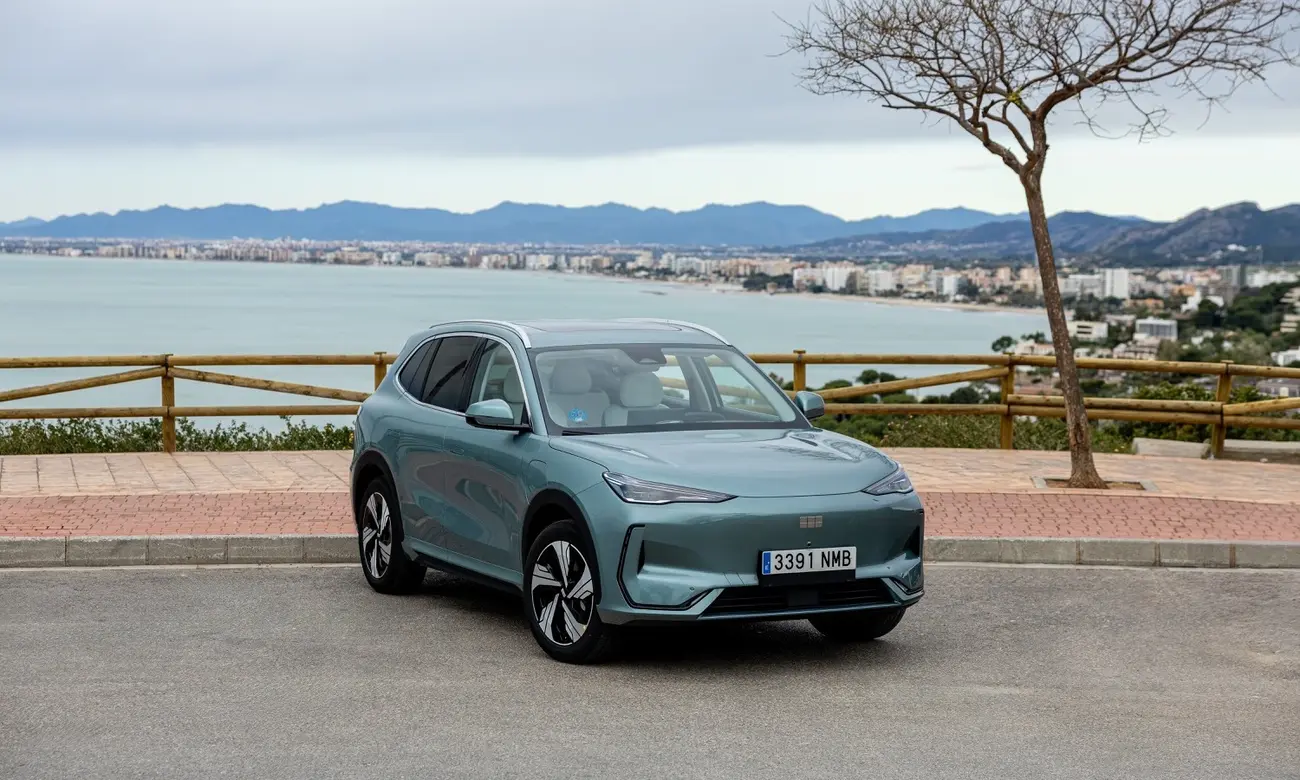 Geely E5 em Portugal: SUV Elétrico com 495 km e 8 Anos