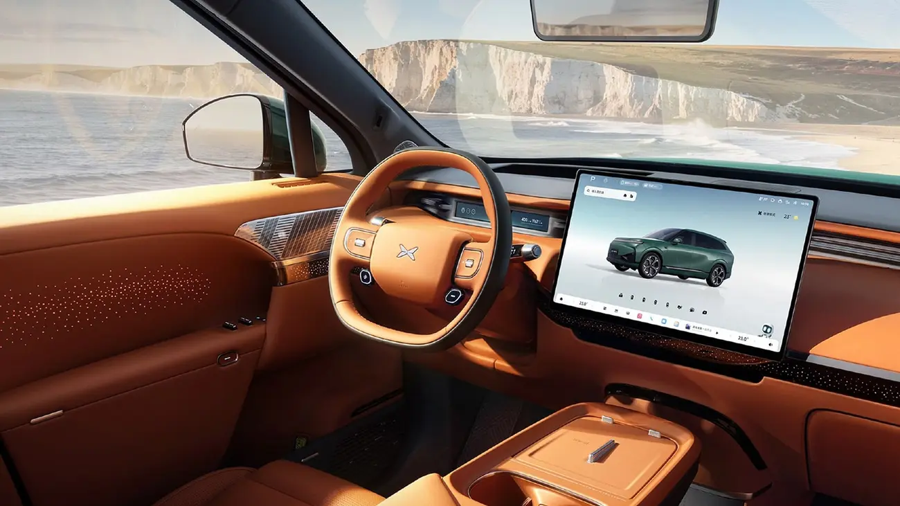 XPeng G9L interior with 88-inch AR-HUD and centre console